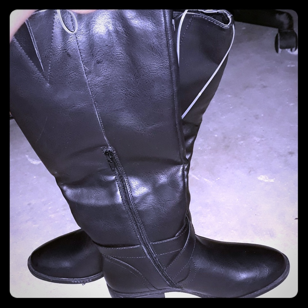Rampage  boots 6.5
